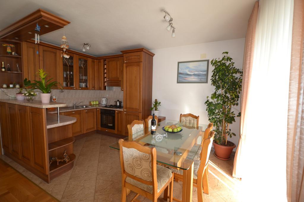 Apartments Magdalena Stobreč Eksteriør billede